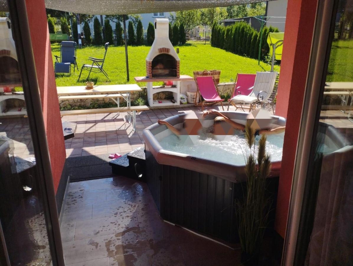 Relax Home Rajna Кореница Екстериор снимка