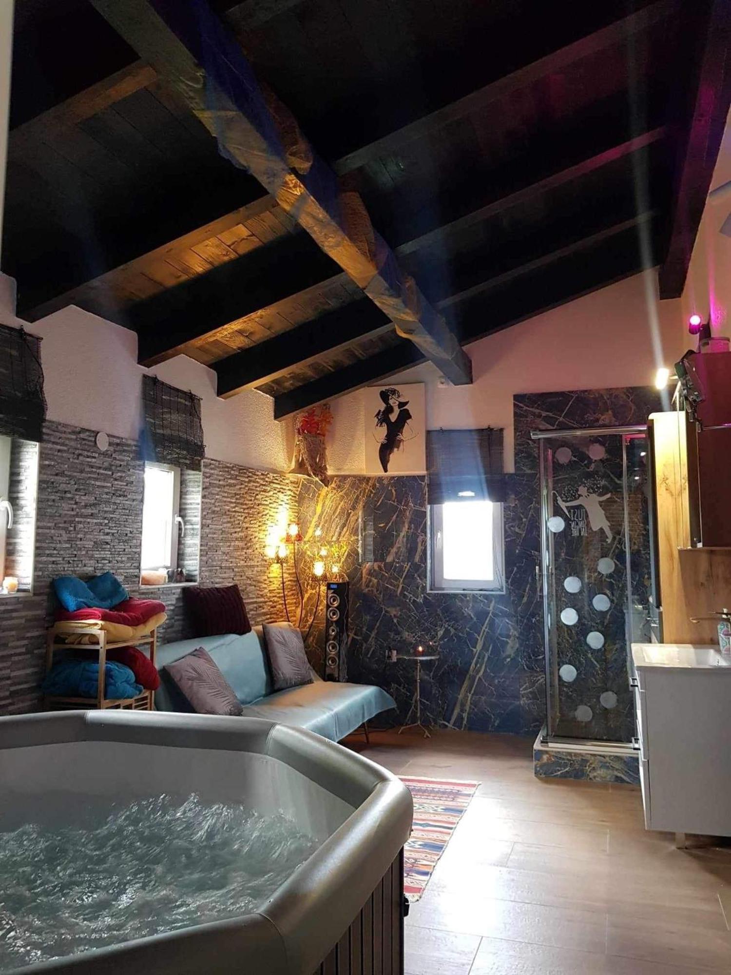 Relax Home Rajna Кореница Екстериор снимка