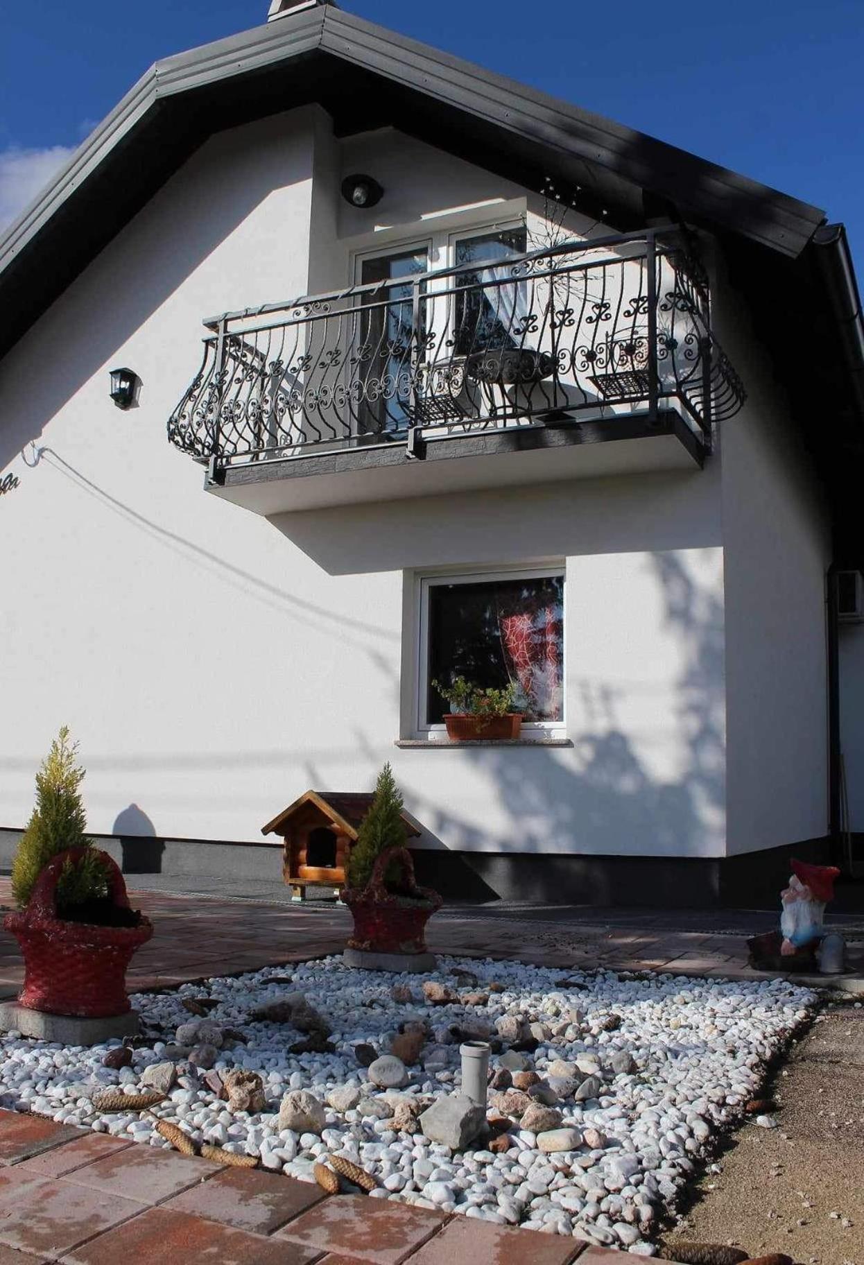 Relax Home Rajna Кореница Екстериор снимка